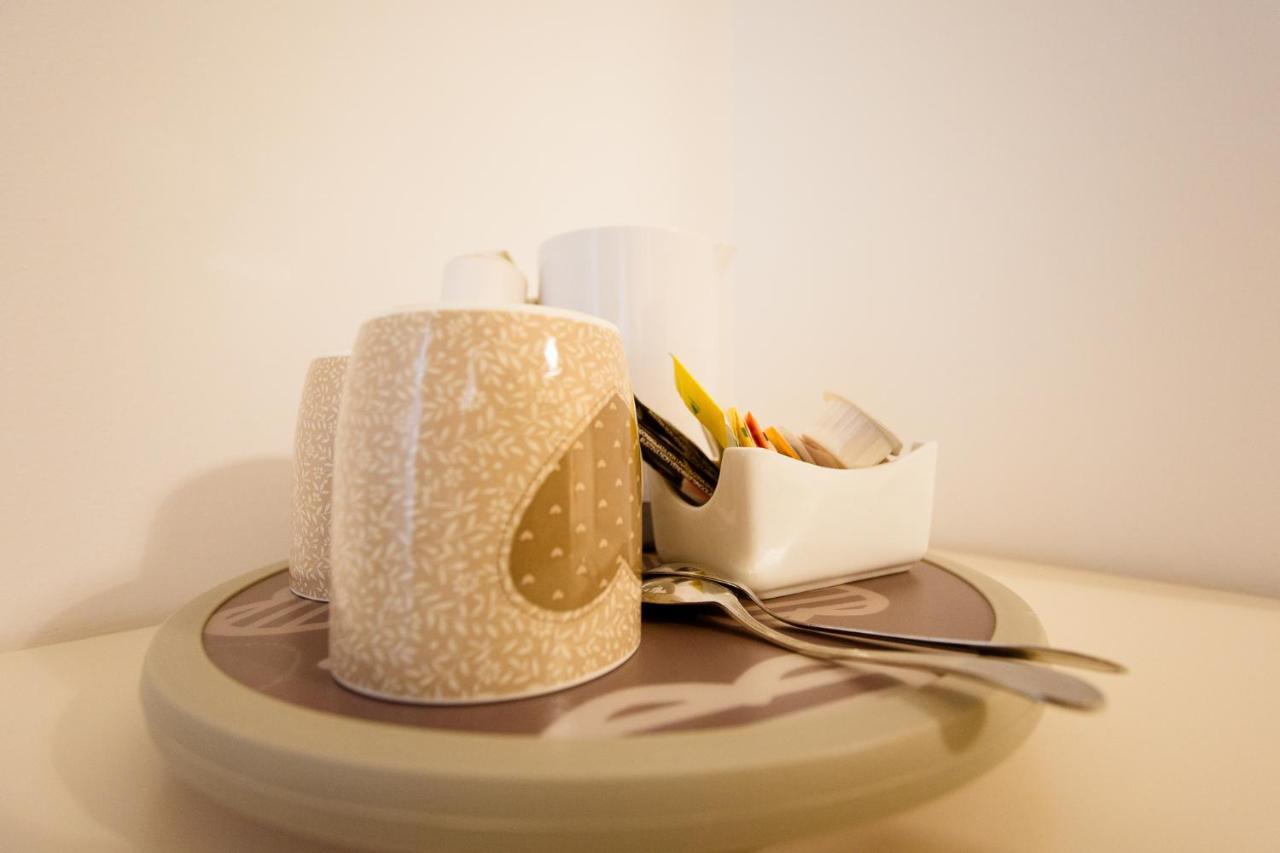 Affittacamere E Appartamenti - Rent Rooms And Apartments Le Camere Nel Corso - Adults Only La Spezia Bagian luar foto