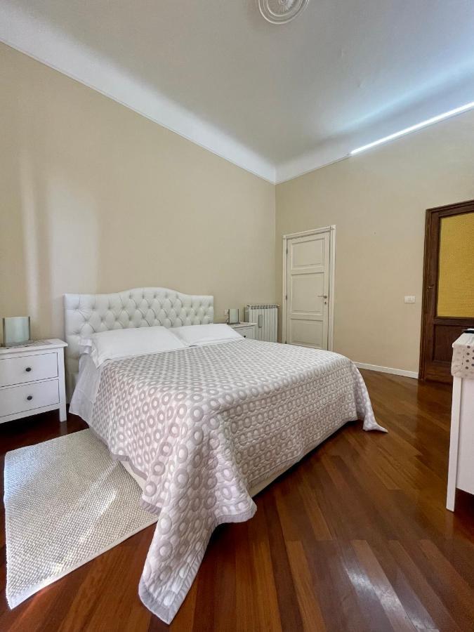 Affittacamere E Appartamenti - Rent Rooms And Apartments Le Camere Nel Corso - Adults Only La Spezia Bagian luar foto