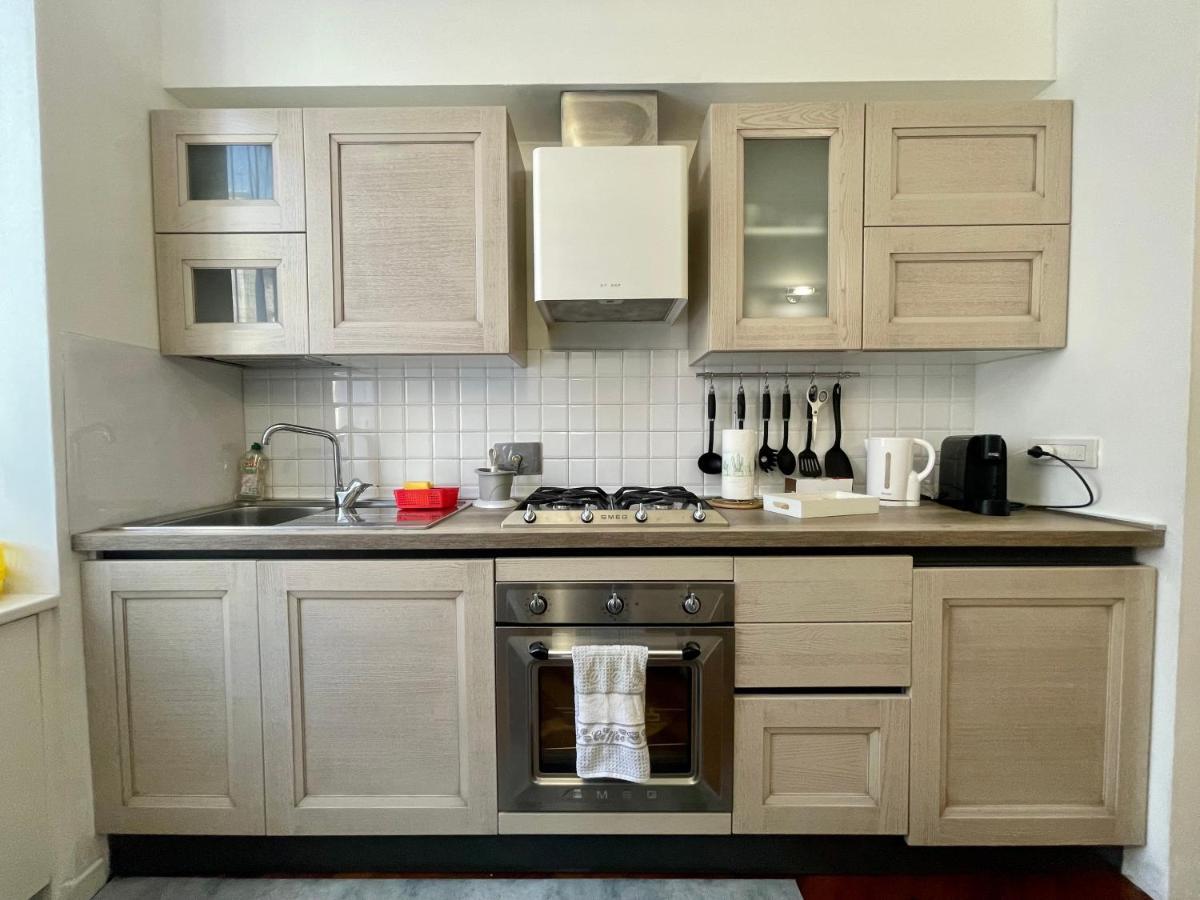 Affittacamere E Appartamenti - Rent Rooms And Apartments Le Camere Nel Corso - Adults Only La Spezia Bagian luar foto
