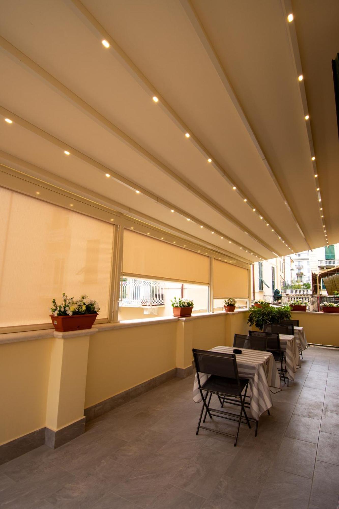 Affittacamere E Appartamenti - Rent Rooms And Apartments Le Camere Nel Corso - Adults Only La Spezia Bagian luar foto