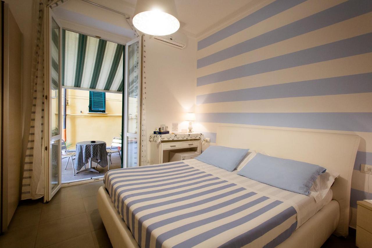 Affittacamere E Appartamenti - Rent Rooms And Apartments Le Camere Nel Corso - Adults Only La Spezia Bagian luar foto
