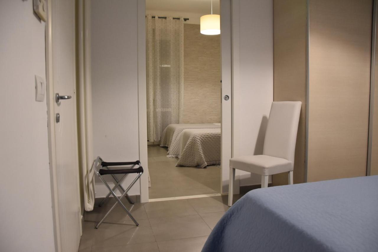 Affittacamere E Appartamenti - Rent Rooms And Apartments Le Camere Nel Corso - Adults Only La Spezia Bagian luar foto